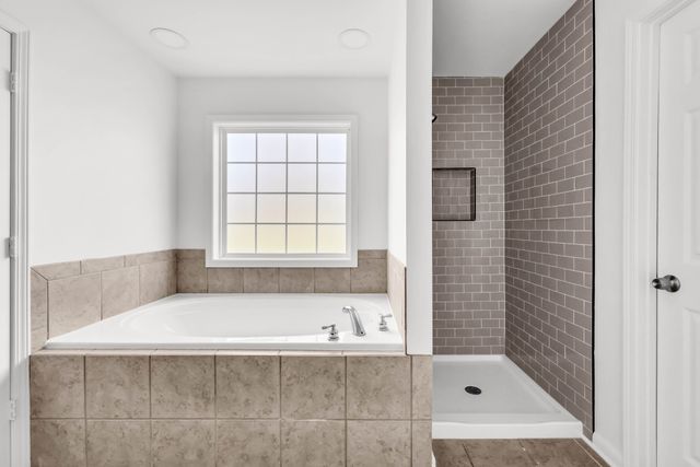 1095 Meriwether Rd, Clarksville, TN 37040