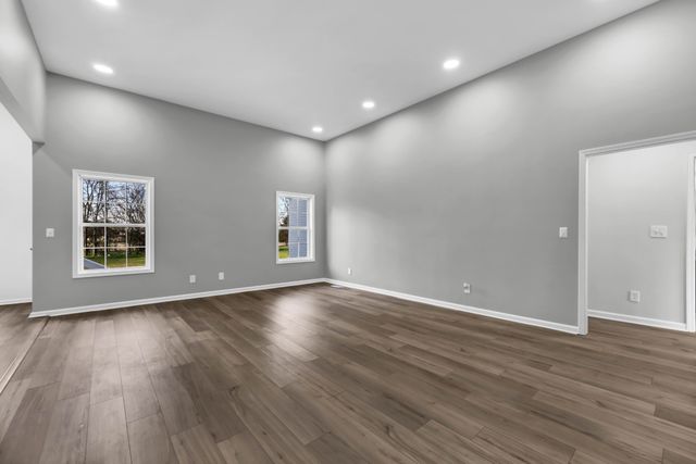 1095 Meriwether Rd, Clarksville, TN 37040