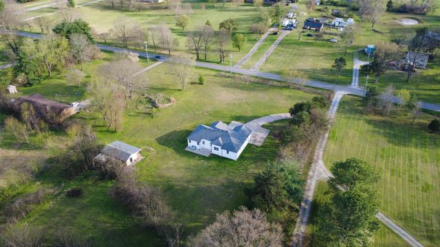 1095 Meriwether Rd, Clarksville, TN 37040