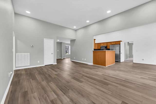 1095 Meriwether Rd, Clarksville, TN 37040