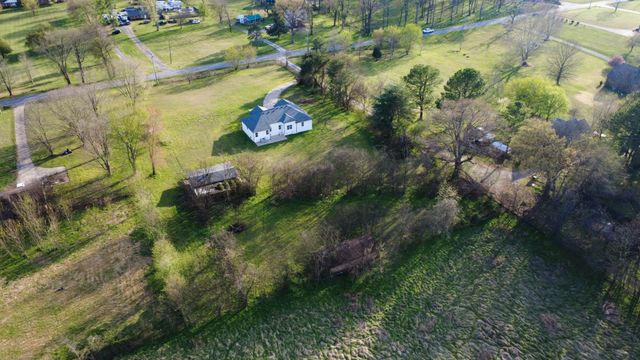 1095 Meriwether Rd, Clarksville, TN 37040