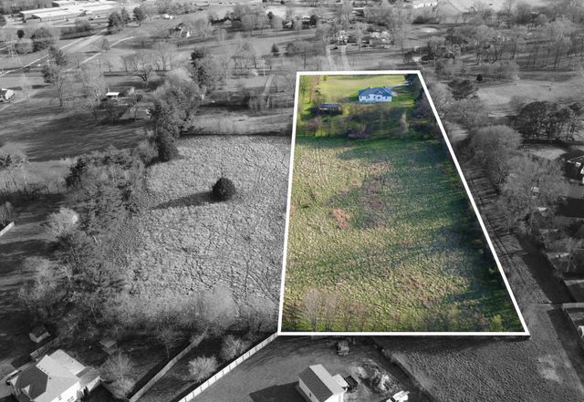 1095 Meriwether Rd, Clarksville, TN 37040