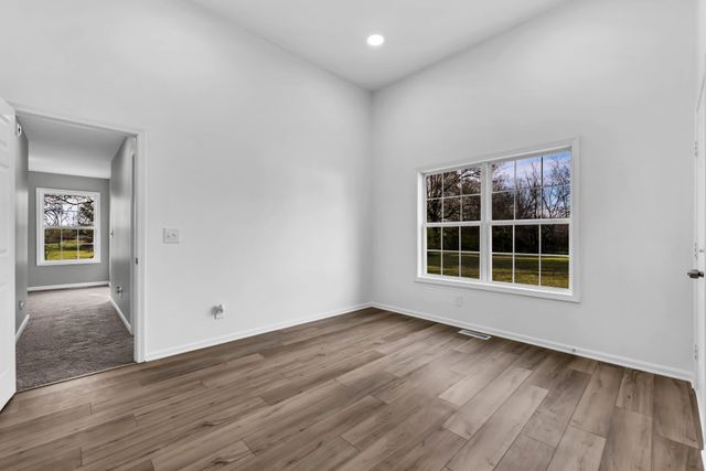 1095 Meriwether Rd, Clarksville, TN 37040