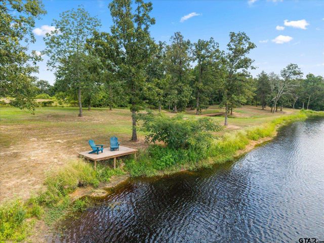 992 RS County Road 4325, Emory, TX 75440