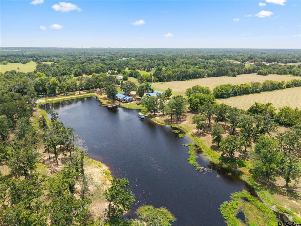 992 RS County Road 4325, Emory, TX 75440