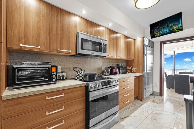 10175 Collins Ave 1207, Bal Harbour, FL 33154