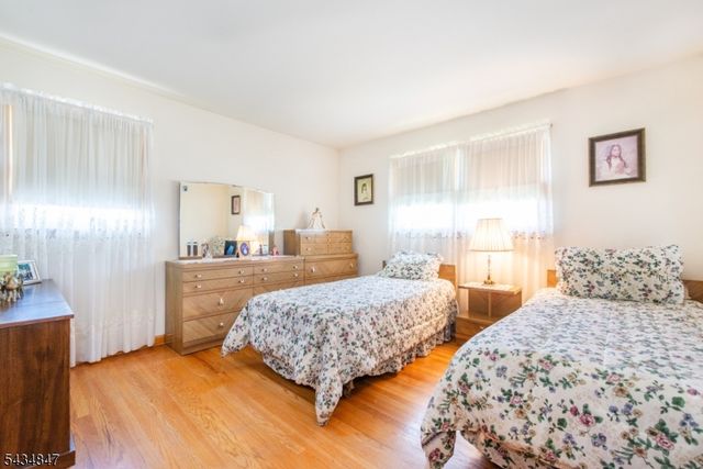 27 Bartsch Ave, Woodland Park, NJ 07424