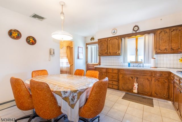 27 Bartsch Ave, Woodland Park, NJ 07424
