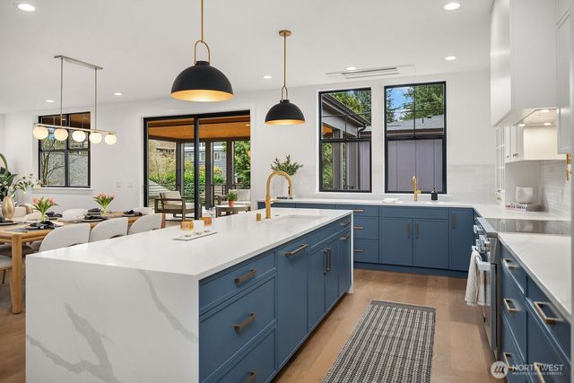 2615 NE 87th Street, Seattle, WA 98115