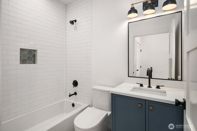 2615 NE 87th Street, Seattle, WA 98115