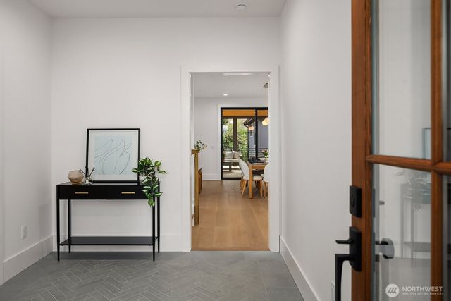 2615 NE 87th Street, Seattle, WA 98115