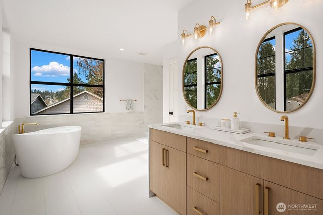 2615 NE 87th Street, Seattle, WA 98115