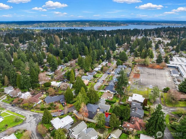 2615 NE 87th Street, Seattle, WA 98115