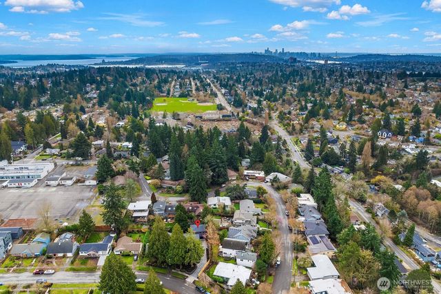 2615 NE 87th Street, Seattle, WA 98115