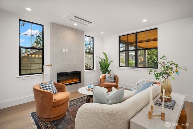 2615 NE 87th Street, Seattle, WA 98115