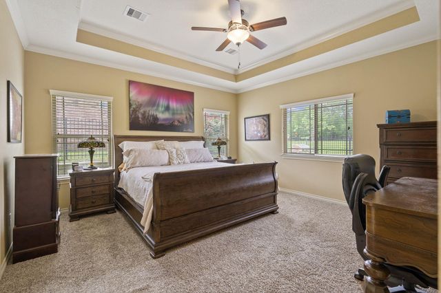 111 Bessie Price Owens Drive, Montgomery, TX 77356