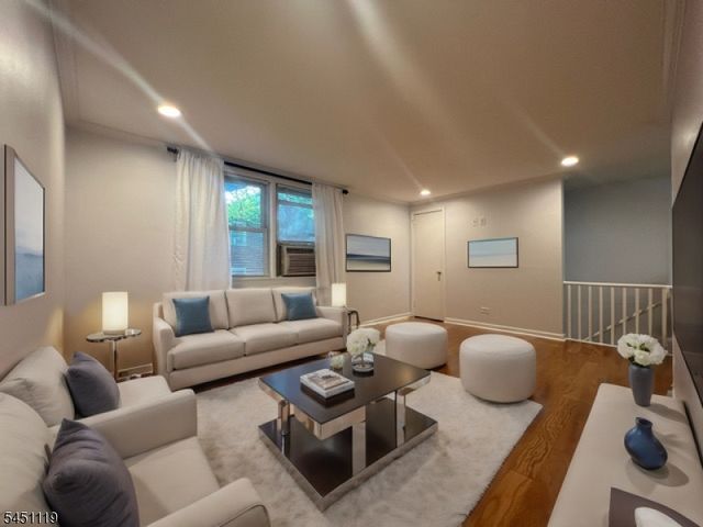 519 Brooklawn Ave H2, Roselle Boro, NJ 07203