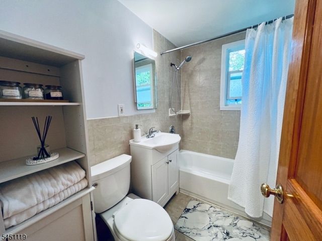 519 Brooklawn Ave H2, Roselle Boro, NJ 07203