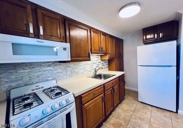 519 Brooklawn Ave H2, Roselle Boro, NJ 07203