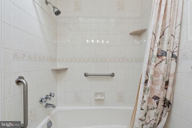 7026 CREASE LN, Philadelphia, PA 19128