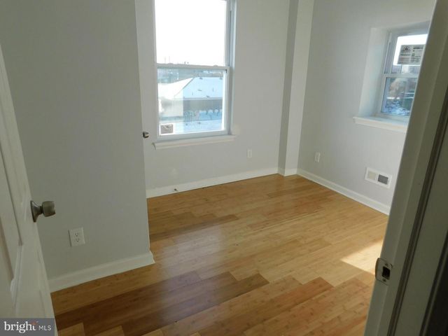 3038 CLIFFORD ST, Philadelphia, PA 19121