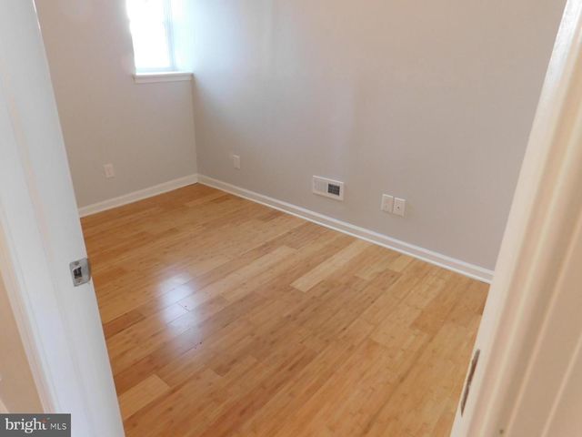 3038 CLIFFORD ST, Philadelphia, PA 19121