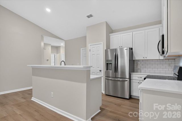 4641 Willow Glen Road, Harrisburg, NC 28075