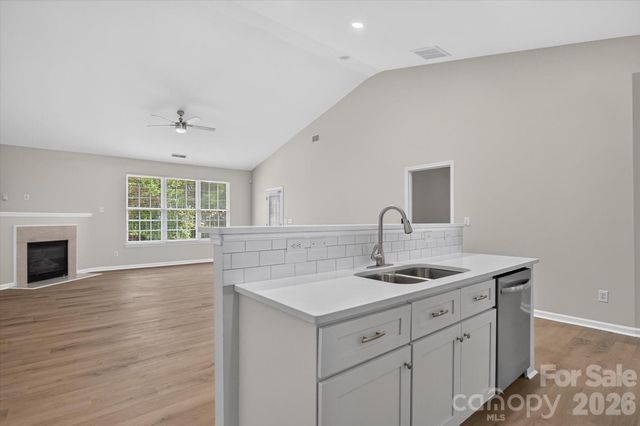 4641 Willow Glen Road, Harrisburg, NC 28075