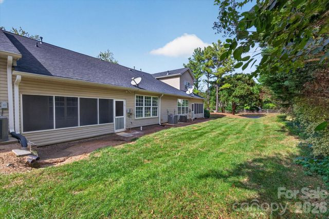 4641 Willow Glen Road, Harrisburg, NC 28075