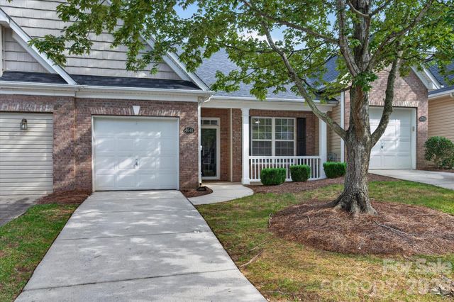 4641 Willow Glen Road, Harrisburg, NC 28075
