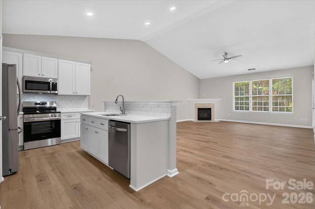 4641 Willow Glen Road, Harrisburg, NC 28075