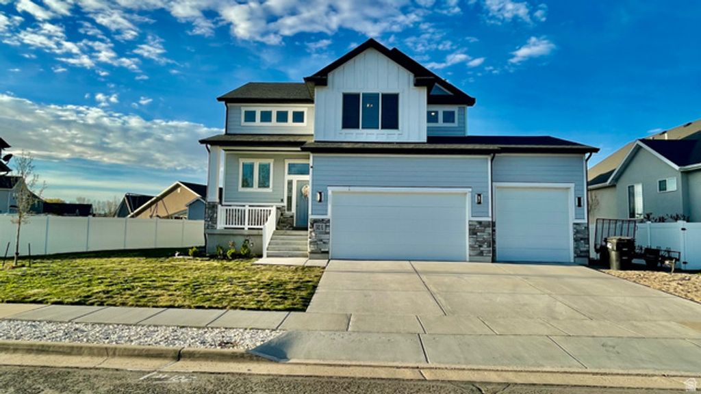 582 E PETERSEN PKWY, South Weber, UT 84405