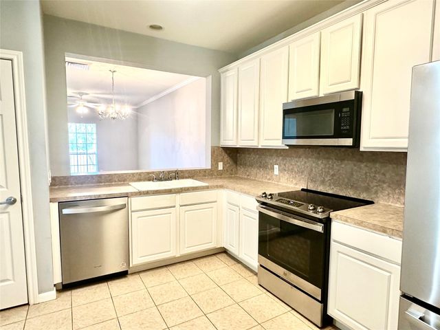 2815 Kings Crossing Drive 209, Kingwood, TX 77345