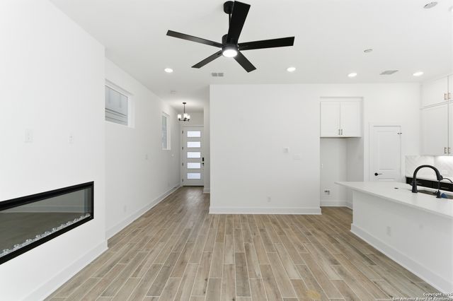 6464 Babcock Unit 717, San Antonio, TX 78249