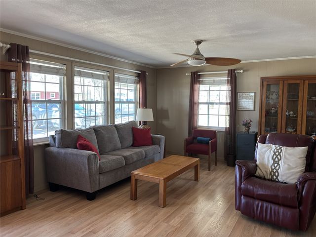 220 Littlefield Drive, East Tawakoni, TX 75472