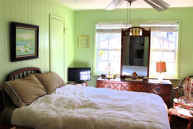 220 Littlefield Drive, East Tawakoni, TX 75472