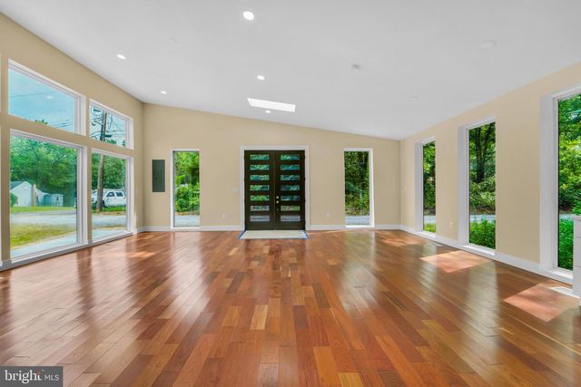 12116 OLD FORT RD, Fort Washington, MD 20744