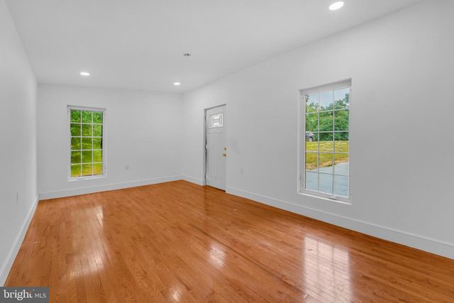 12116 OLD FORT RD, Fort Washington, MD 20744