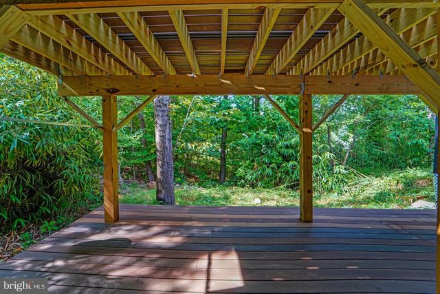 12116 OLD FORT RD, Fort Washington, MD 20744