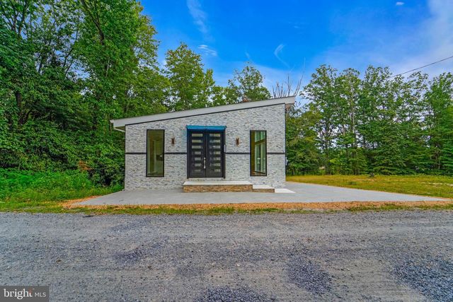 12116 OLD FORT RD, Fort Washington, MD 20744