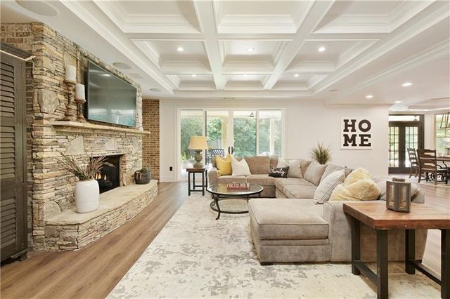 2190 Blackheath Trace, Alpharetta, GA 30005