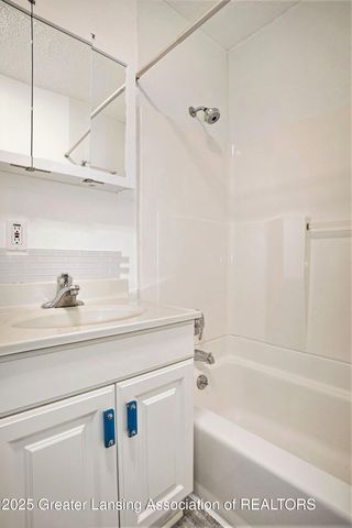 512 Woodrow Avenue, Lansing, MI 48910