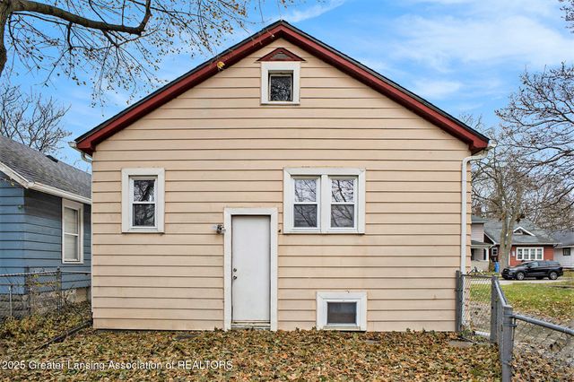 512 Woodrow Avenue, Lansing, MI 48910
