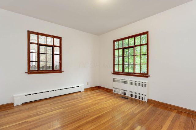 895 Chelsea Avenue, Columbus, OH 43209