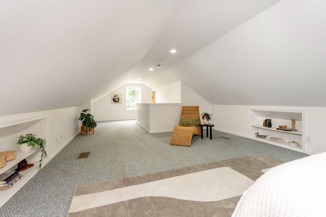 895 Chelsea Avenue, Columbus, OH 43209