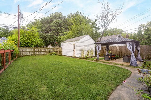 895 Chelsea Avenue, Columbus, OH 43209