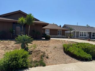 10052 Cliff, Huntington Beach, CA 92646