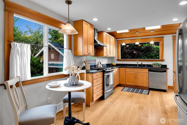 3026 NW 71st Street, Seattle, WA 98117