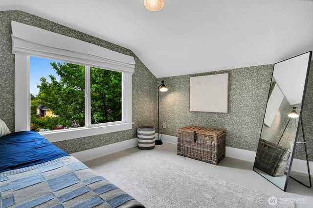 3026 NW 71st Street, Seattle, WA 98117