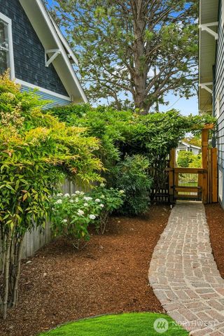 3026 NW 71st Street, Seattle, WA 98117